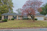 Building Photo - 209 Winthrop Dr SW