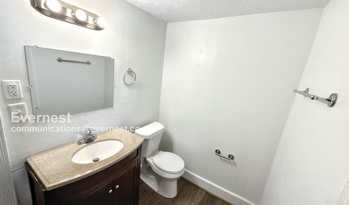 Building Photo - 253 11th Ave NE