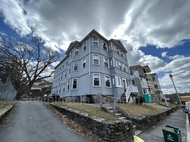 Building Photo - 49 Beaver St