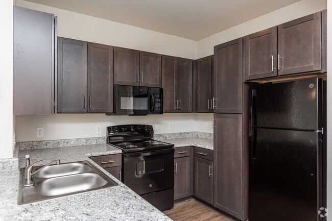 1BR, 1BA - 704 SF - Renaissance Garden Walk - Must be Age 62+