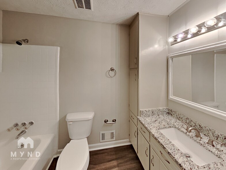 Building Photo - 1285 Coronada Dr