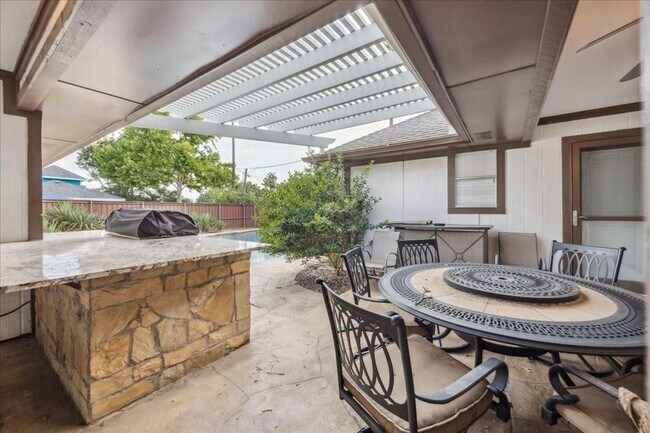 Building Photo - Coming Soon - Carrollton Rental