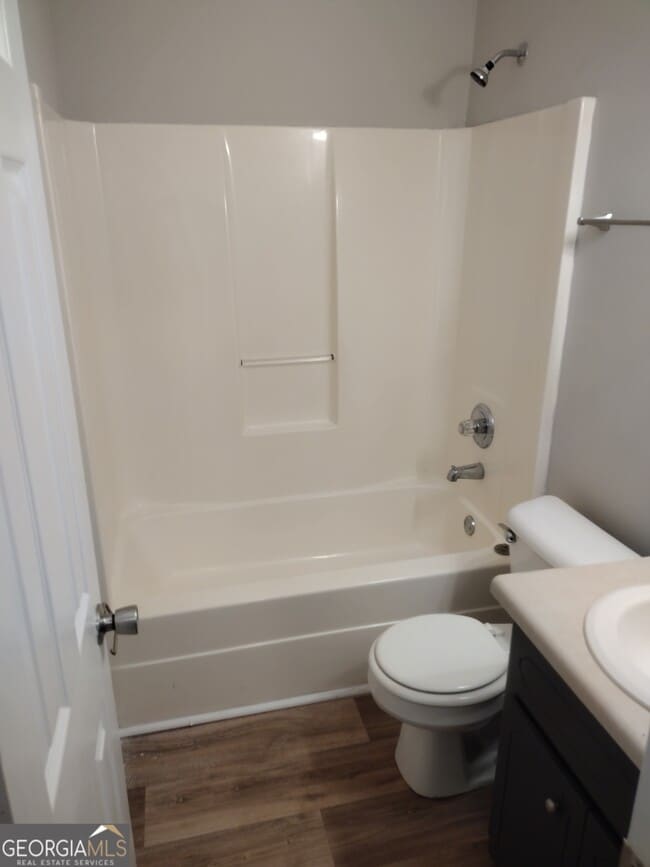 Building Photo - 1931 Karen Cir