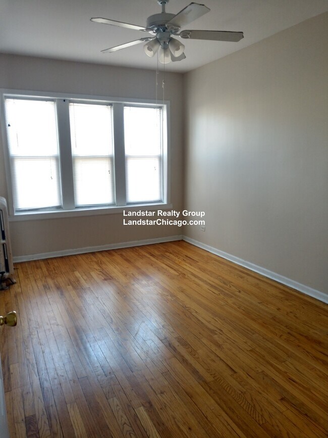 Building Photo - 4045.5 N Mozart St