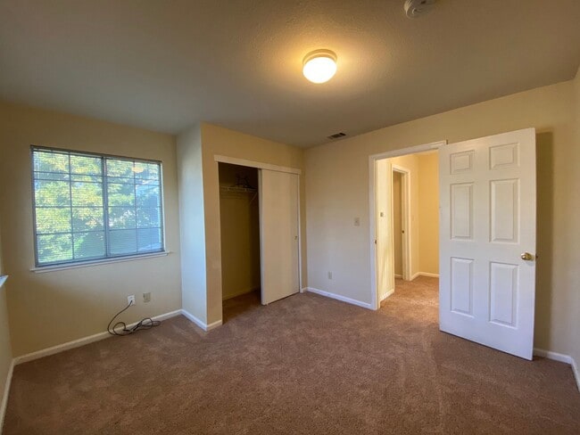 Building Photo - Lovely 2 Story Home in the Heart of Laguna.