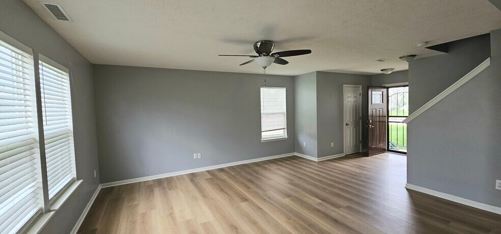 Building Photo - 8048 Grove Berry Dr