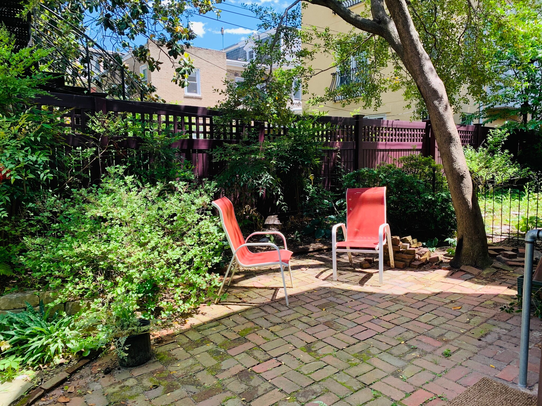 Building Photo - 305 N 37th St