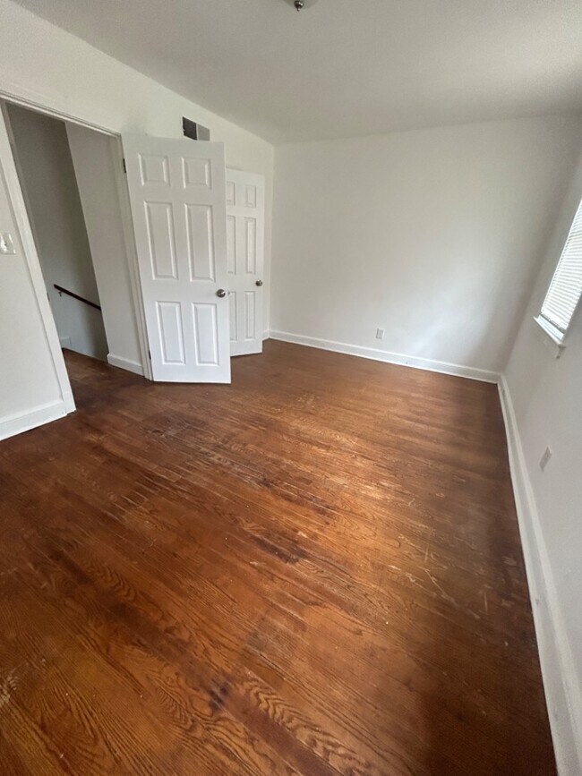 Building Photo - 66 Allison St NE