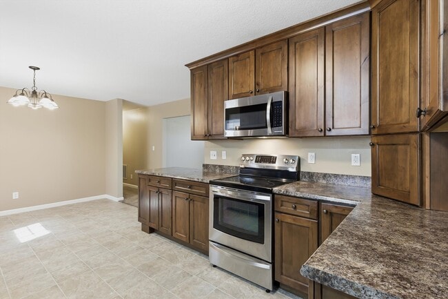 Building Photo - 1839 Crumley Rd