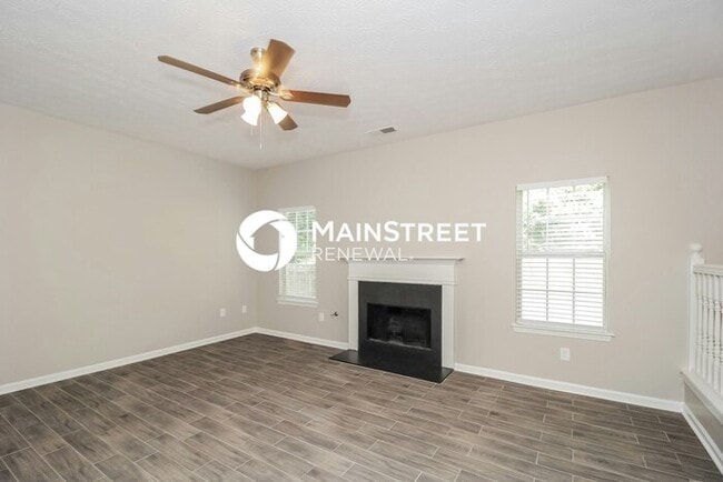 Building Photo - 4 Bedroom Pet-Friendly Home in Union City,...
