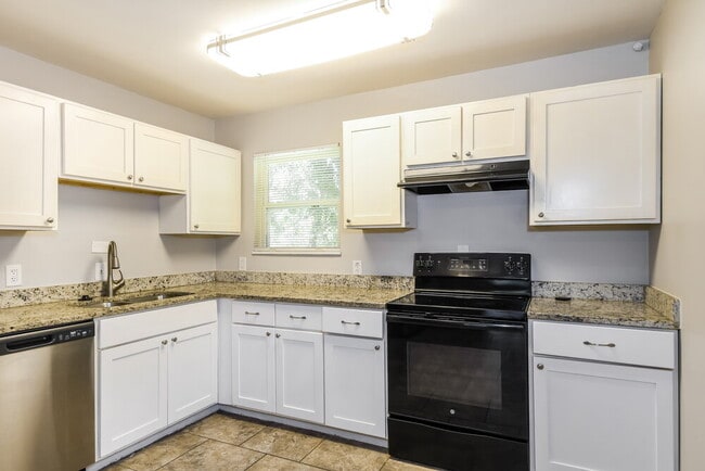 Building Photo - 3 Santa Anita Ct