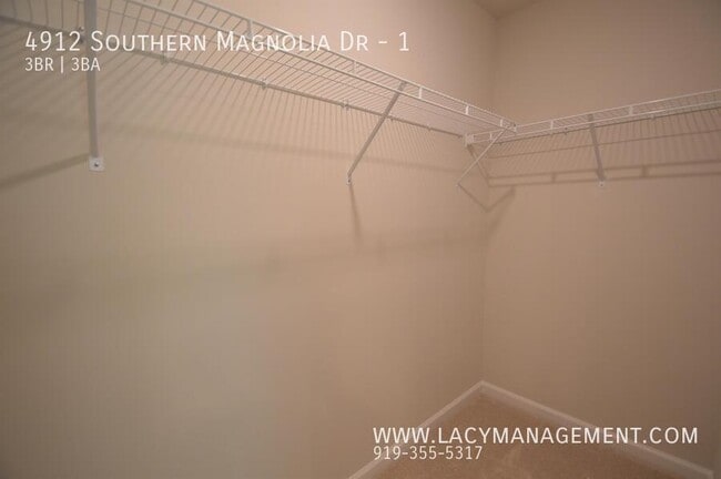 Building Photo - 4912 Southern Magnolia Dr