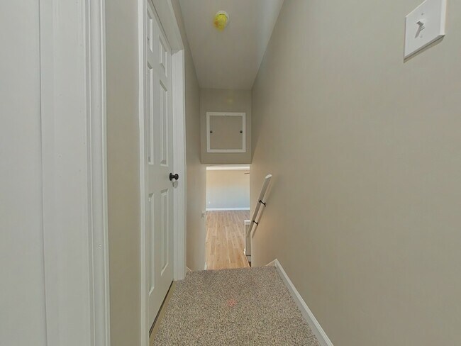 Building Photo - 6527 St Louis St