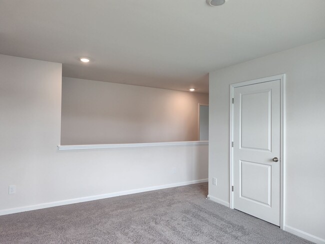 Building Photo - Beautiful New  Build Home located in the S...