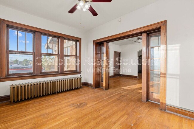 Building Photo - 3948 S Grand Blvd