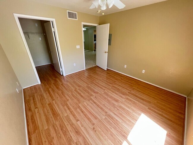 Building Photo - 1901 Rio Canyon Ct