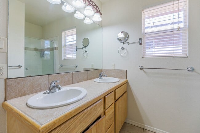 Building Photo - Beautiful Home W/Solar Panels