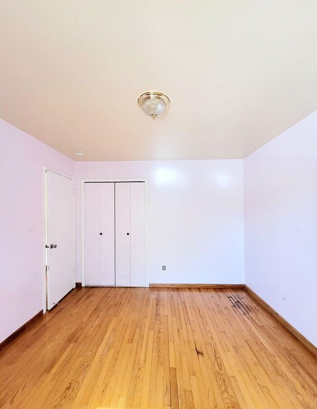 Building Photo - MOVE IN SPECIAL! 4 Bedrooms • Big Backyard...