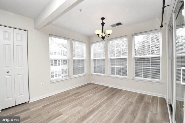 Building Photo - 7514 Snowpea Ct