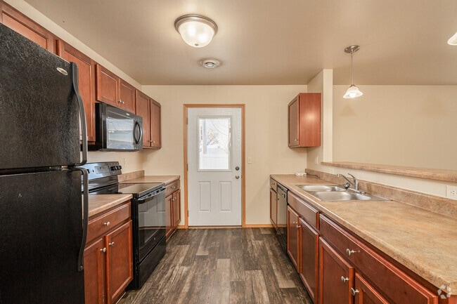 Building Photo - Benson Village Townhomes