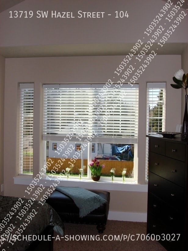 Building Photo - 13719 SW Hazel St