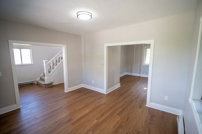 Building Photo - 5407 Halchess St