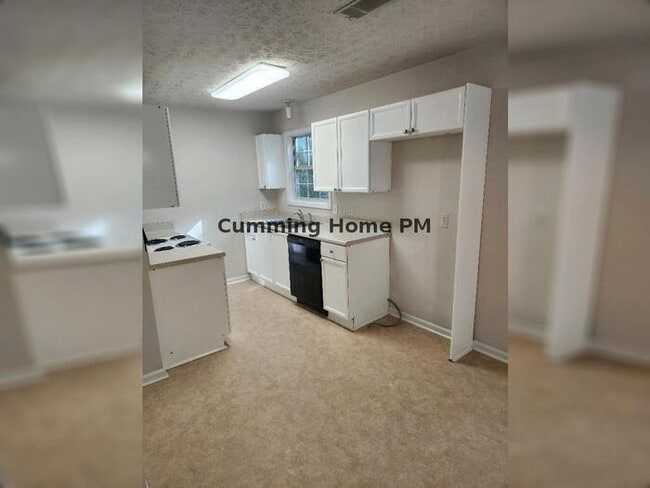 Building Photo - 2/2 PRIVATE Ranch Home AVAILABLE NOW!