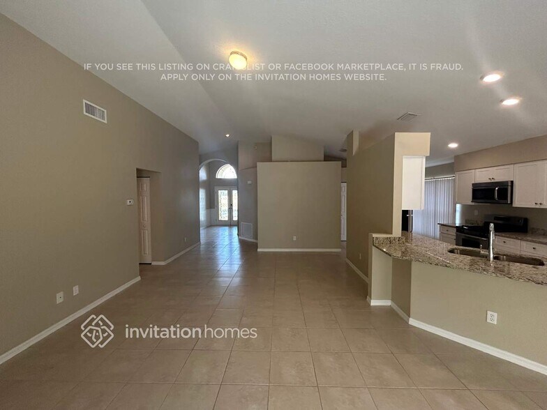 Building Photo - 1654 Wakefield Dr