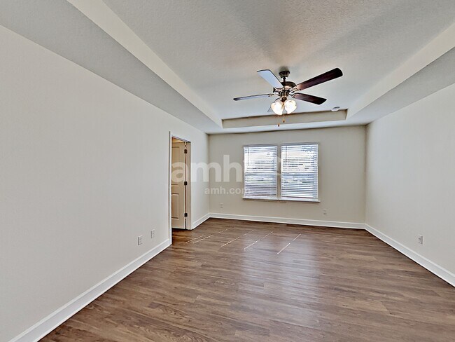 Building Photo - 10315 Watercrest Ct