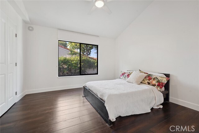 Building Photo - 4372 Park Vicente