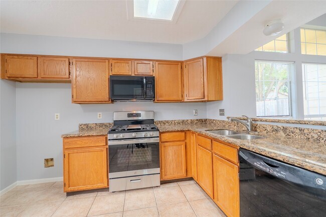 Building Photo - 13710 Sablegarden Ln