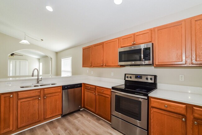 Building Photo - 4085 Waltham Forest Dr