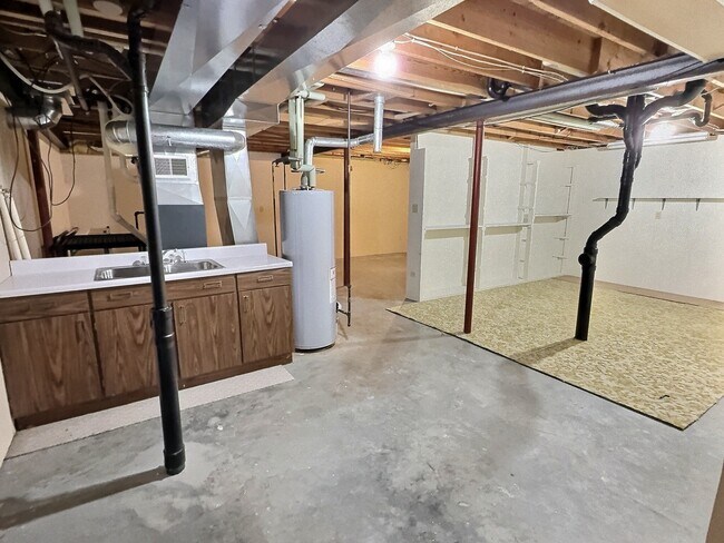 Building Photo - 3181 Westowne Ct