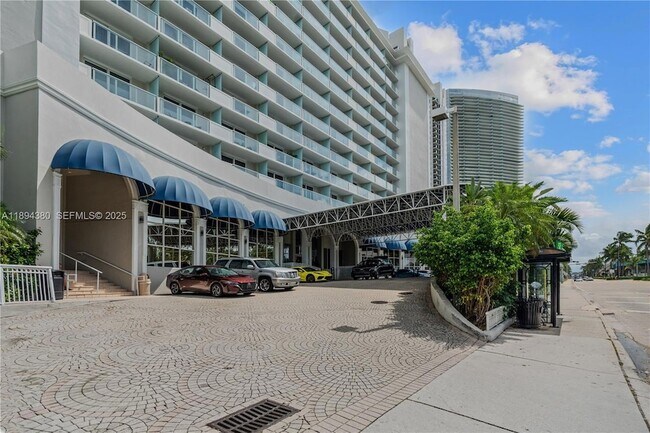 Building Photo - 19201 Collins Ave