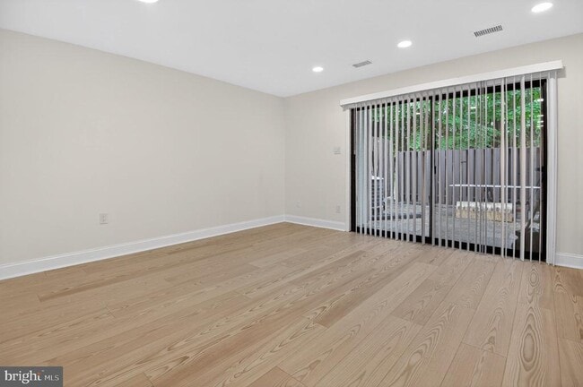 Building Photo - 2236 Cartwright Pl
