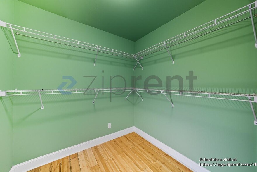Building Photo - 888 Edgewood Ave NE