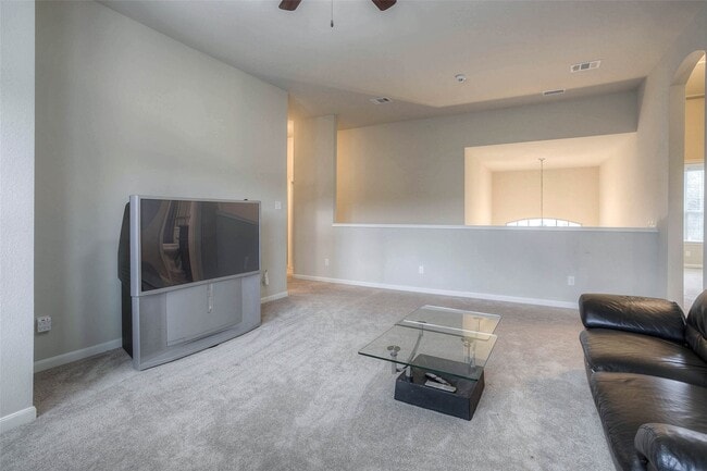 Building Photo - 3720 Daisy Ln