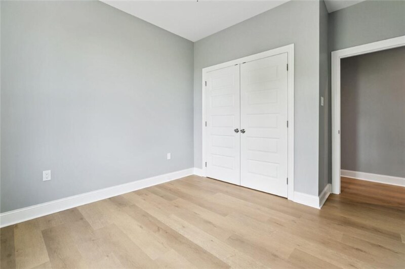 Building Photo - 1222-1224 St Denis St