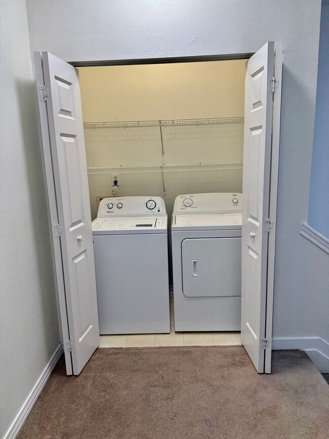 Building Photo - Two bedroom in the heart of Daniel Island - Daniel's Landing