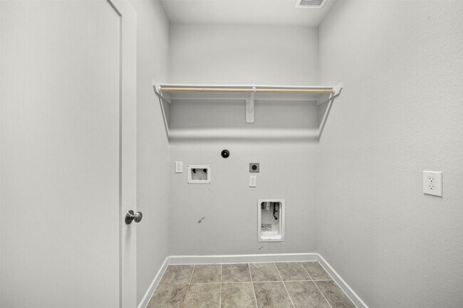 Building Photo - 15642 Dark Sky Trail