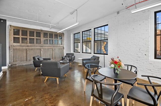 Building Photo - 215 N Santa Fe Ave