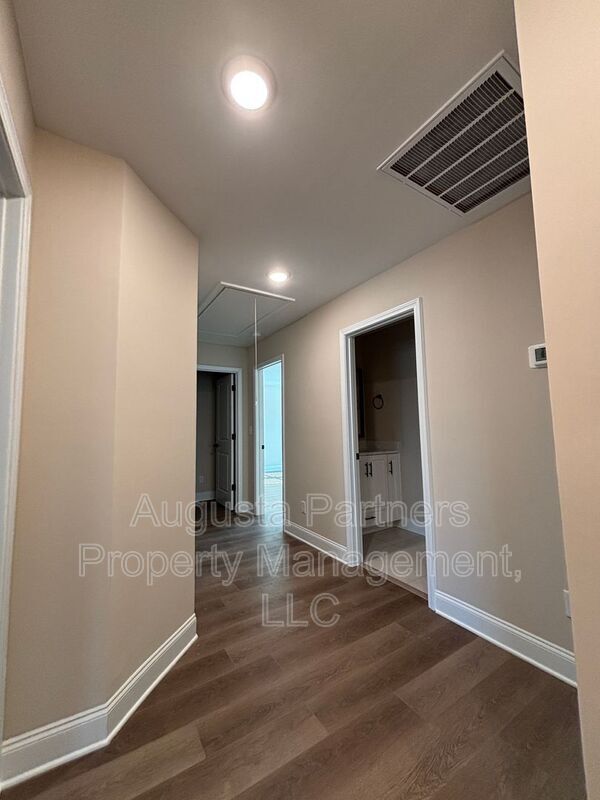 Building Photo - 1552 Baldwin Lakes Dr