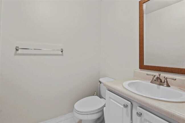 Building Photo - 5681 Bentgrass Dr