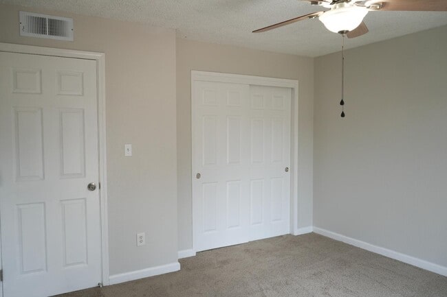 Building Photo - 4310 N Barcus Ave