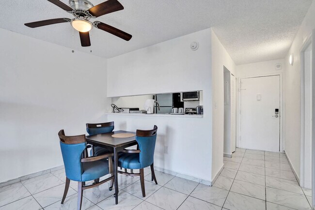 Building Photo - 777 NW 155th Ln