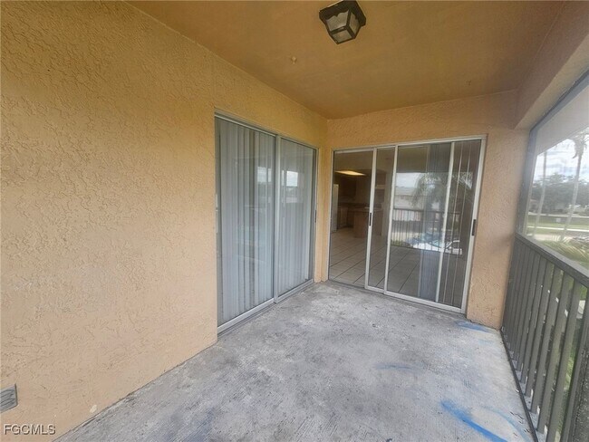 Building Photo - 4030 Coronado Pkwy