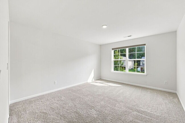 Building Photo - 2509 Summersby Dr