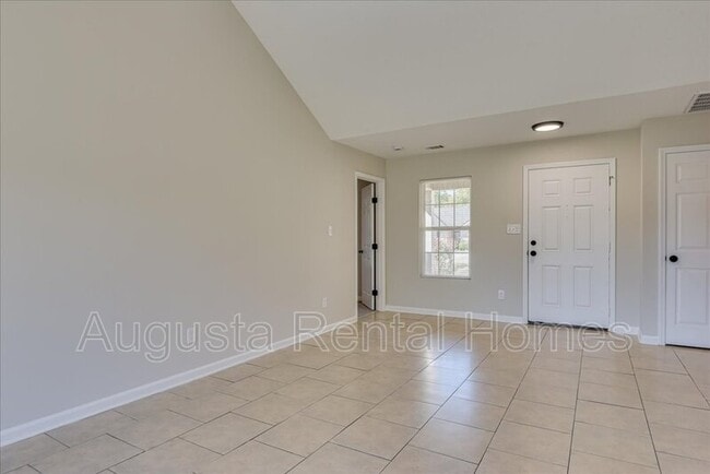 Building Photo - 4851 Jasmine Way