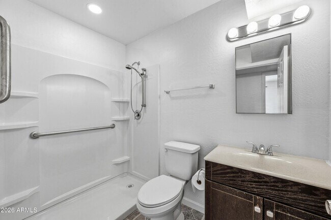 Building Photo - 4326 N 13th Pl