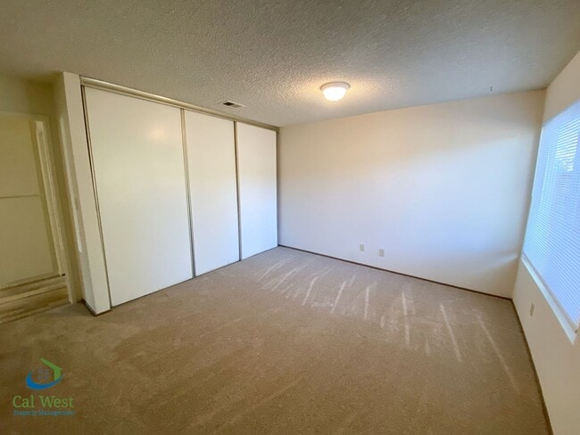 Building Photo - 421 Gwinn Ct